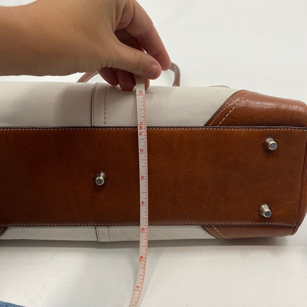 Coach white & brown leather hampton shoulder bag - Picture 9 of 9